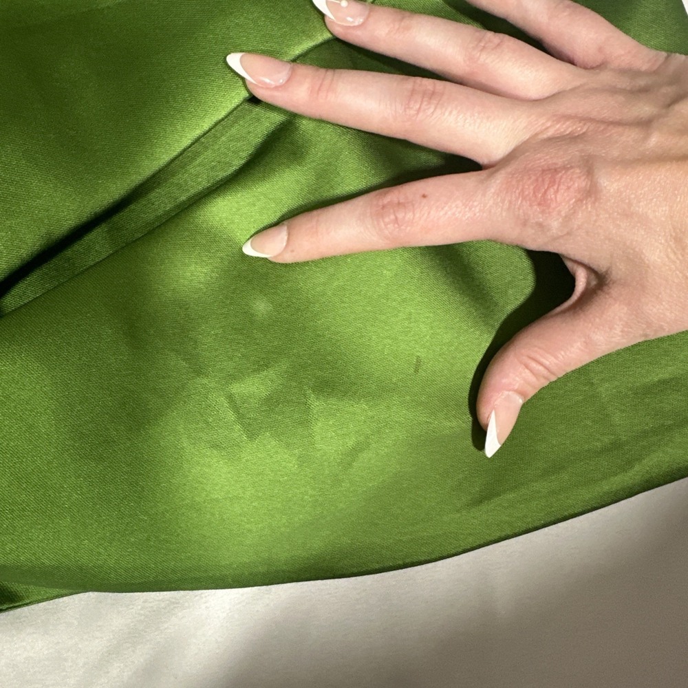 NWD $250 Sachin & Babi [‎ L/XL ] Hug Satin Shawl in Green Garnet #U1711 - Picture 13 of 14